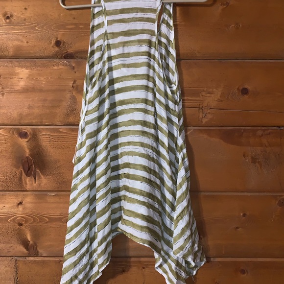 Cecico tank ☀️ - Picture 2 of 3